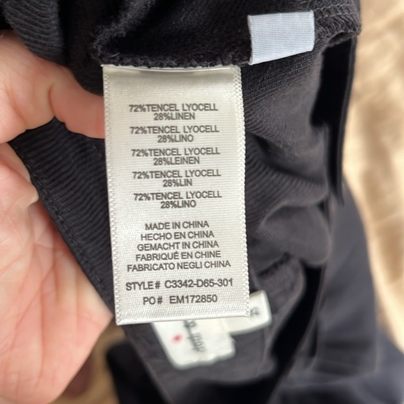 Evereve + Cloth & Stone black flat front elastic waist linen blend pants - Picture 6 of 7